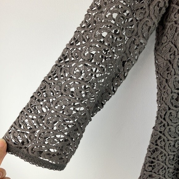 Garnet Hill women’s lace crochet overlay dress size 2 lined - Picture 4 of 7